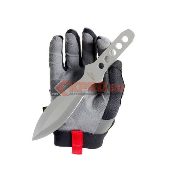 Cutit pentru aruncat cu teaca