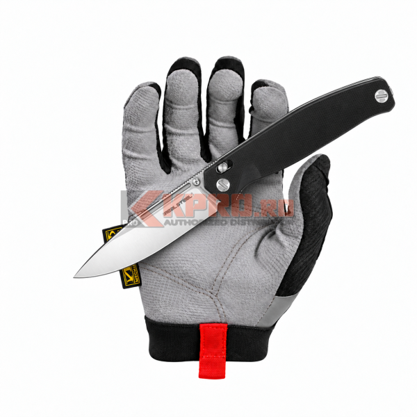Briceag Real Steel Huginn Satin 5.0233 ținut în mănușă, watermark KPRO.ro