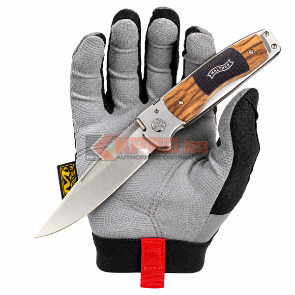 Briceag pentru camping Walther TFW1 5.0603 ținut în mănușă, watermark KPRO.ro