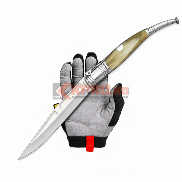 Briceag Cricket Albainox Serrana 35 Corn 01071 ținut în mănușă, watermark KPRO.ro