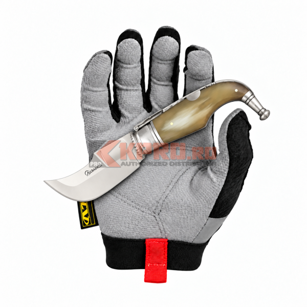 Briceag Spaniol Cricket 16 Albainox Capaora Corn Taur 01053 ținut în mănușă, watermark KPRO.ro