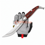 Briceag Spaniol Cricket 38 Albainox Jerezana Rosu 01201 ținut în mănușă, watermark KPRO.ro