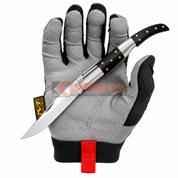 Briceag Spaniol Cricket 18 Albainox Arabe Negru 01719 ținut în mănușă, watermark KPRO.ro